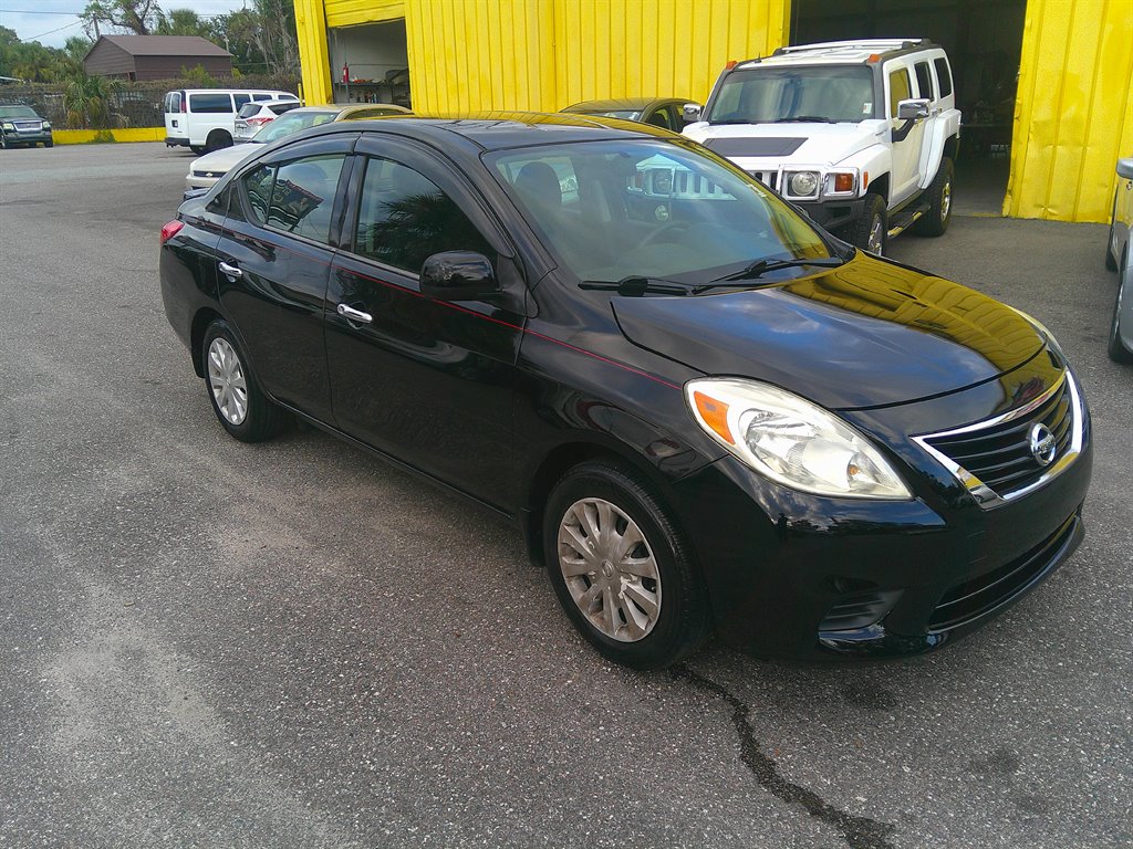 2014 Nissan Versa Sedan SV